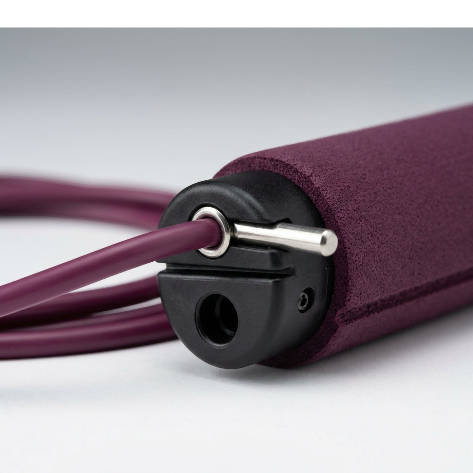Vlynd Flexpath TPU Jump Rope Adjustable 9 ft Plum - Detail view